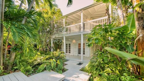 White St. Gallery Casa | Plantation Tropicale by Last Key Realty