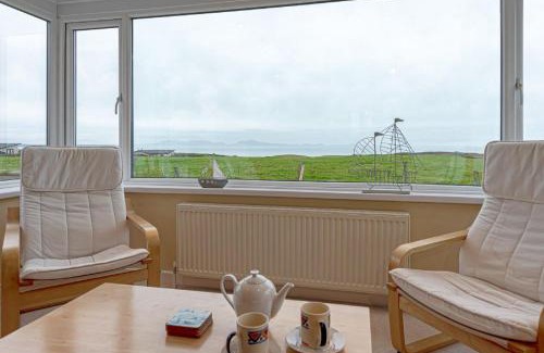 Caergeiliog Casa | Plas Diwedd