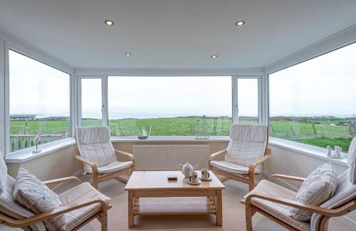 Caergeiliog Casa | Plas Diwedd