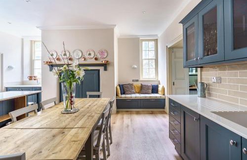 Efailnewydd Casa | Plas Efailnewydd