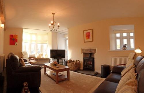 Derwenlas Casa | Plas Rhiwlas