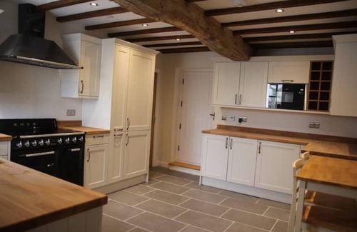 Cilcain Casa | Plas Yn Llan Barn - Exceptional Countryside Views