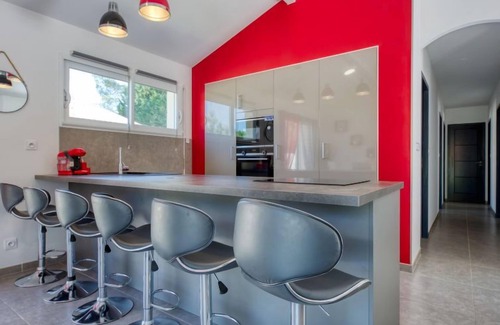 Lesparre-Medoc Casa | Plassan by Interhome