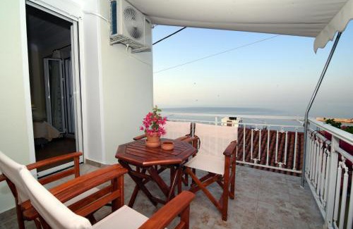 Plomari Casa | Plataneli House