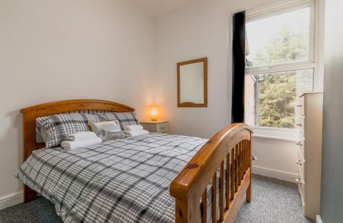 Hull Apartamento | PLATFORM Fishing Quarter Apartment 2 with Free Street Parking
