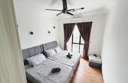 Taman Bukit Mewah Apartamento | Platino up to 10 Pax, Few steps to paradigm and Escape JB