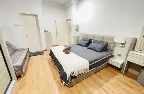 Taman Bukit Mewah Apartamento | Platino up to 10 Pax, Few steps to paradigm and Escape JB
