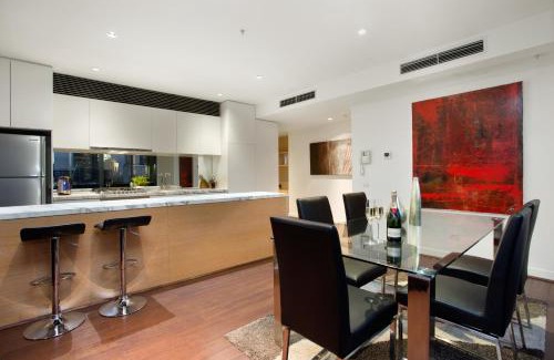 Southbank Apartamento | Platinum Luxury Stays at Freshwater Place