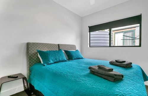 Seymour Casa | Platinum on Washpool
