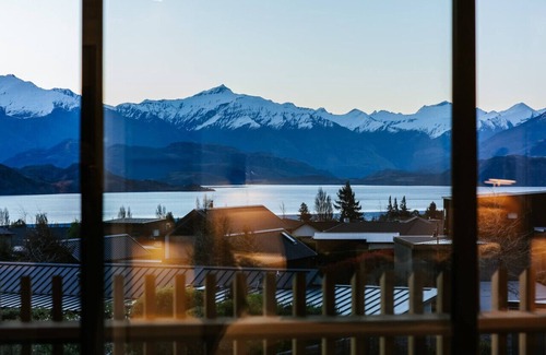 Wanaka Casa | Platinum Ridge | Lake Views | Sleeps 8