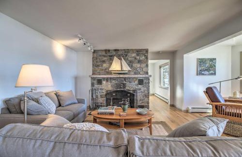 Plattsburgh Casa | Plattsburgh Home with Deck on Lake Champlain