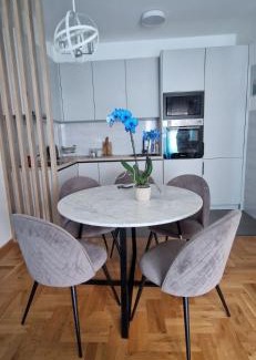 Trebinje Apartamento | Plava orhideja apartman