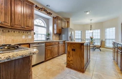 McKinney Casa | Play, Relax and Detox in a beautiful 5 bedroom home with outstanding amenities!