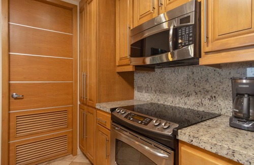 San Carlos Condominio | Playa Blanca Condo 1307, ¡El mejor apartamento de una habitación en este moderno resort!
