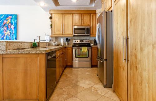 San Carlos Apartamento | Playa Blanca Condo - 9th Floor Ocean Views!
