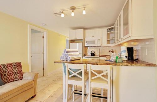 Holmes Beach Villa | Playa Casanas South