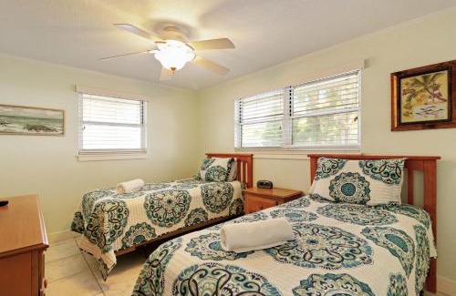 Holmes Beach Villa | Playa Casanas South