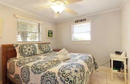 Holmes Beach Villa | Playa Casanas South
