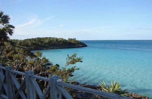 South Palmetto Point Casa | Playa de Papaya, Frente al hogar