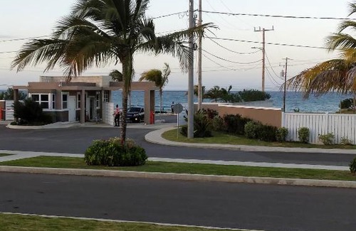 Lucea Cama Y Desayuno | Playa Paraiso JAMAICA Bed & Breakfast