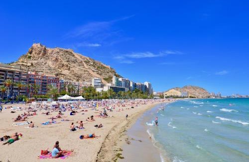 Raval Roig Apartamento | Playa Postiguet Penthouse by NRAS