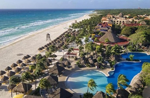 Playacar Villa | Playacar Beach House 10 PAX! the best location in playa! By Bookhap