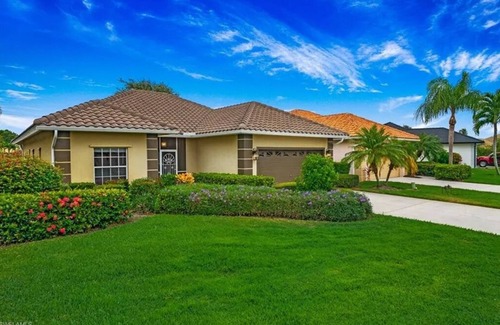 Falcons Glen Casa | PLAYERS CLUB & SPA, Professionally Decorated, Stunning Sunsets, Private Pool