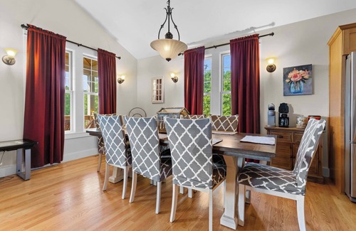The Galena Territory Casa | Playful Pines Retreat *hot tub* *arcade*