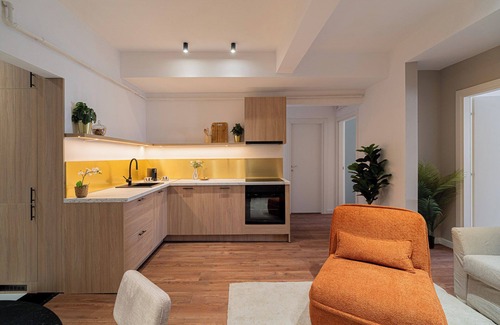 Bucharest City-Centre Apartamento | Modern & Spacious 2BR Steps to Cismigiu Gardens