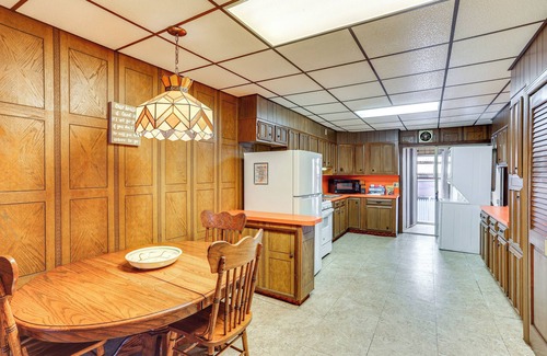 Mount Carmel Casa | Playroom & Fenced Yard: Mt Carmel Family Home!