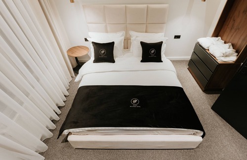 Pristina Cama Y Desayuno | Plaza Boutique Hotel