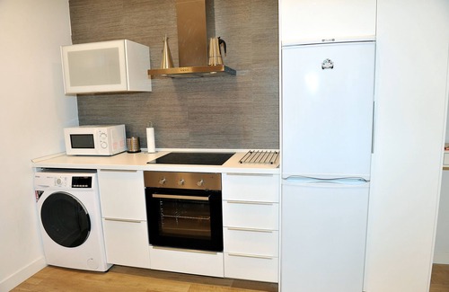 Moncloa - Arguelles Apartamento | Plaza de España y Gran Vía - Apartamento con patio - Hasta 4 personas