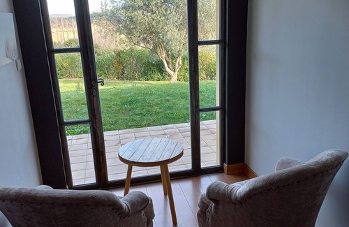 Saint-Paul-Trois-Chateaux Villa | Pleasant quiet villa, exceptional view, 10 min walk from the village center.