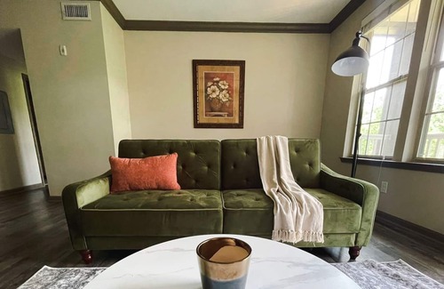 Ferndale Apartamento | Pleasant 1BD/1BA w/Balcony + Gym - Little Rock