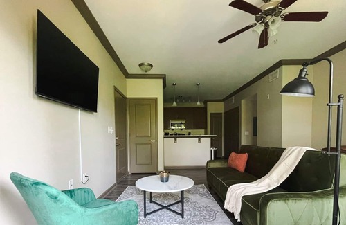 Ferndale Apartamento | Pleasant 1BD/1BA w/Balcony + Gym - Little Rock