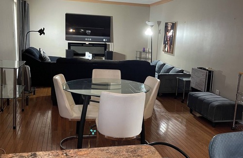 Southfield Casa | Pleasant 2-bedroom house with AC in Southfield HISTORIC AREA