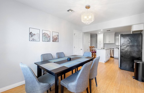 Parkway-South Sacramento Casa | Pleasant 3-bedroom house in central South Sacramento Location