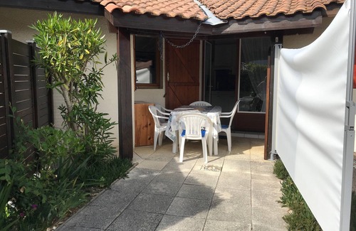 Moliets-et-Maa Apartamento | Pleasant 4/6-person apartment with swimming pool