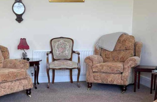 Portstewart Casa | Pleasant 4-bedroom house, WiFi & TV near Portrush & Portstewart. SEA & GOLF VIEW