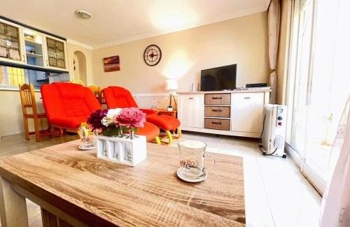 Orihuela Costa Casa | Pleasant 4 Bedroom Townhouse with Com Pool VM7
