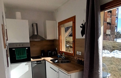 Saint-Etienne-en-Devoluy Apartamento | Pleasant one-bedroom apartment at the foot of the slopes and the shops