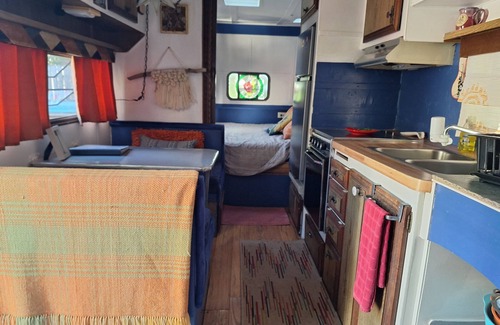 Toro Canyon Casa | Pleasant and private mobile home with WiFi in the Carpinteria Foothills