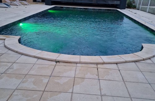 Journiac Villa | Agradable casa de campo con gran jardín - 10 personas con piscina