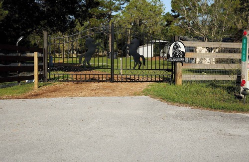 Homosassa Cabaña | Pleasant Days Lodging Southwest Cottage