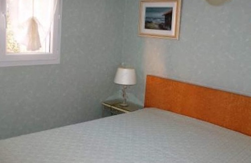 Lacanau Hotel | Agradable casa individual ubicada en un jardín con una villa en alquiler