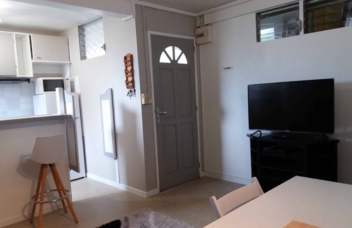 Schoelcher Apartamento | Pleasant F2, fiber, garden, garage, air conditioning ch