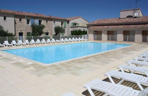 Mouries Casa | pleasant gîte, with collective heated swimming pool, in the heart of the alpilles in mouriès, 4/6 people.
