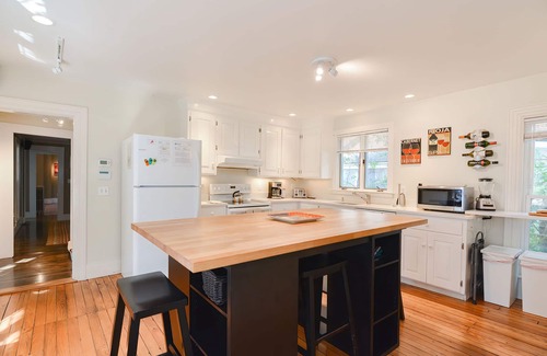 Rockport Casa | Agradable casa: el encanto del viejo mundo w / actualizaciones modernas en el corazón del pueblo