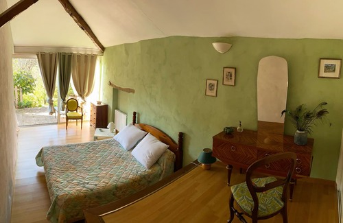 Beauville Casa | Agradable casa con vistas a Vallon y Orchard