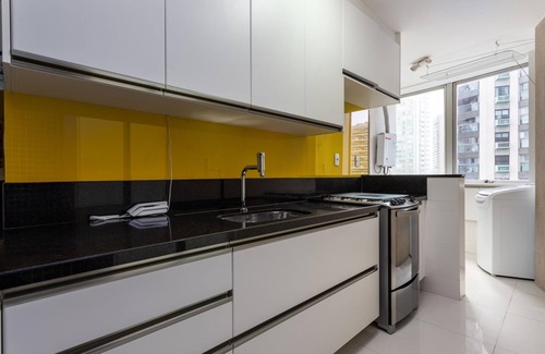 Barra da Tijuca Apartamento | Barra da Tijuca Apartment 2 Bedrooms Street in Front of the Beach Lc703
